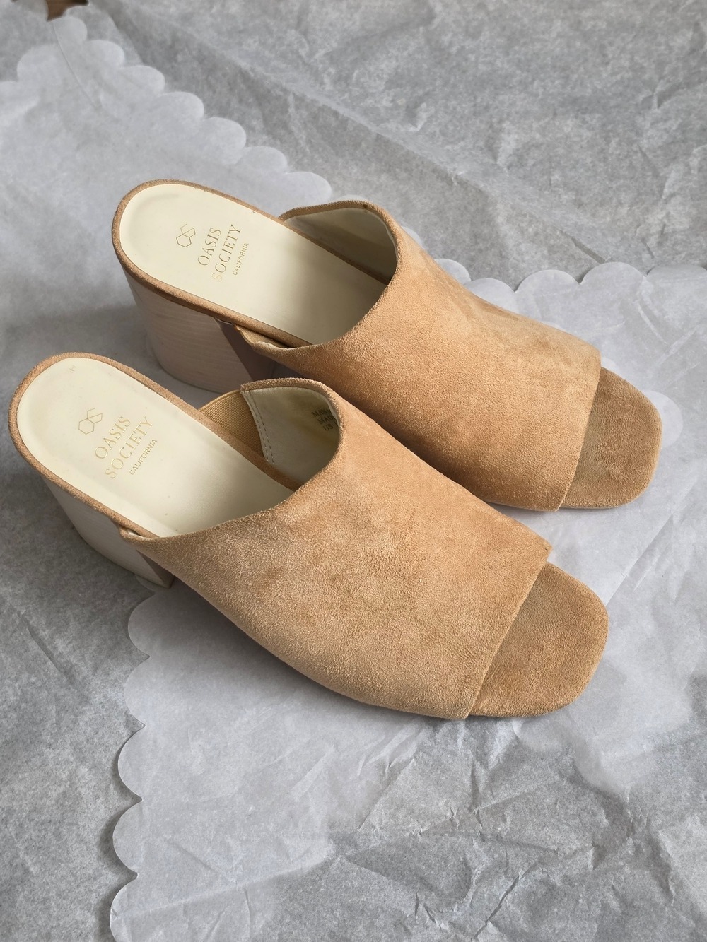 Oasis Society Tan Faux Suede Block Heel Square Toe Mules Sandals Size 10